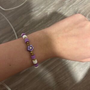 Purple & White Flower Bead Bracelet